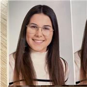 Soy una chica joven que quiere ayudar a alumnos a conseguir resultados en sus tareas académicas